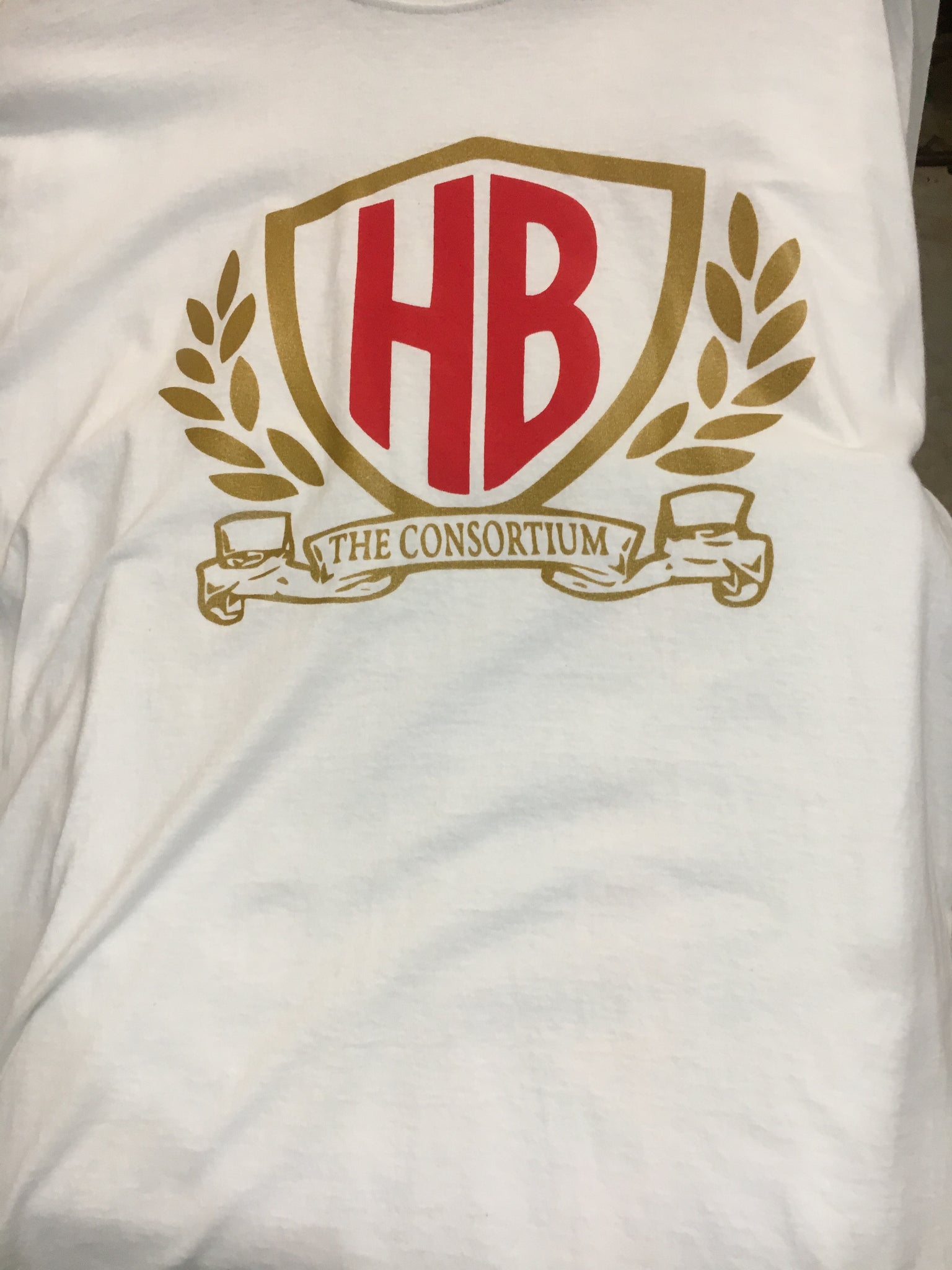 The Consortium - HB 100% Cotton Red/Gold Print on White T-Shirt