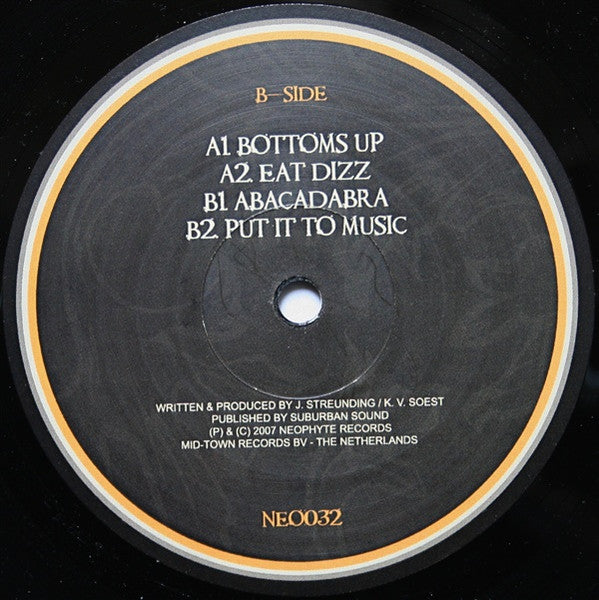 Masters Of Ceremony - Bottoms Up - VG+ 12" Single Record 2007 Neophyte Netherlands RARE Vinyl - Techno / Gabber / Hardcore - Shuga Records
