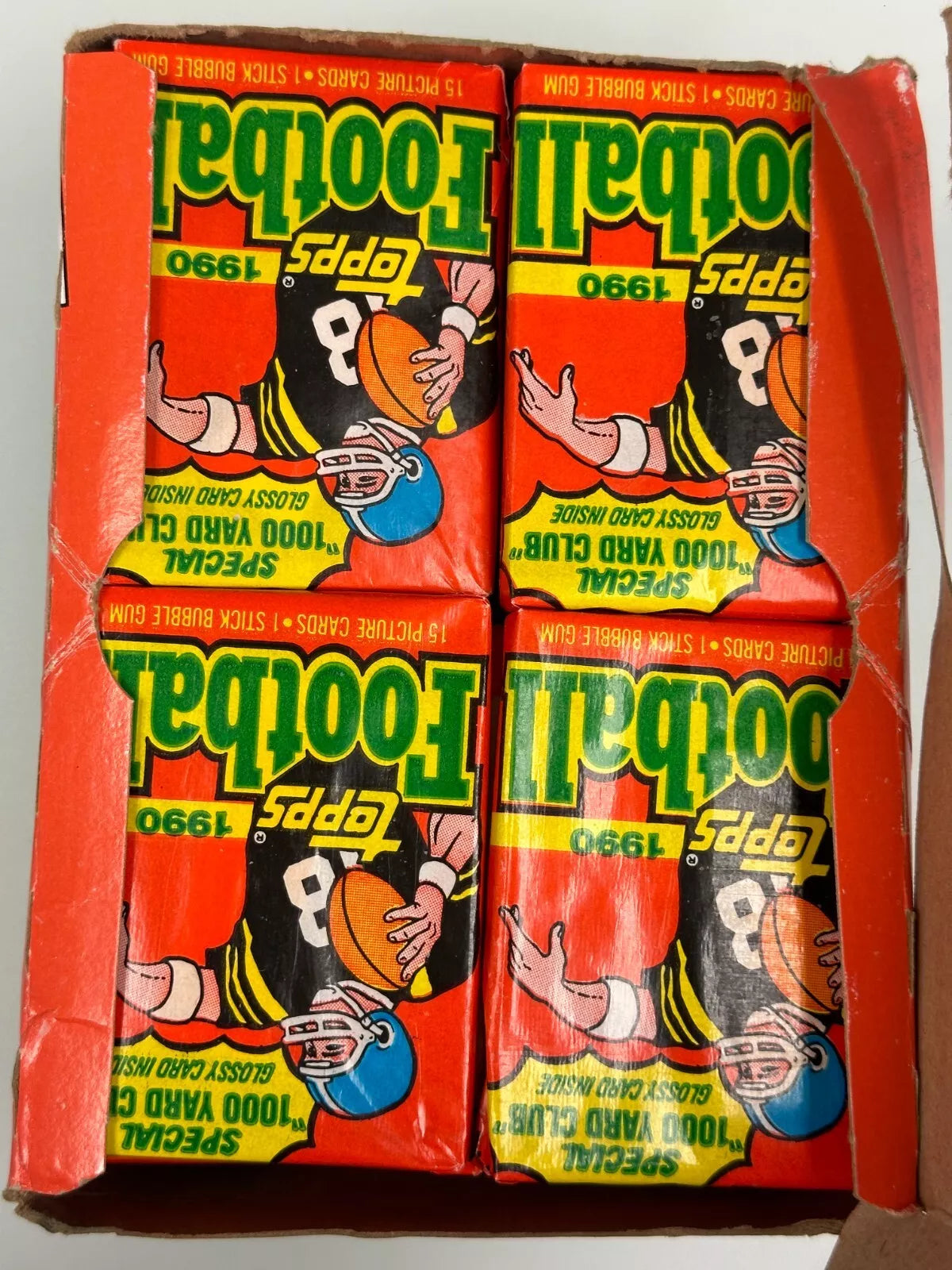 (1) One Pack 1990 Topps NFL Football Cards - 15 Picture Cards 1 Stick Gum - Shuga Records