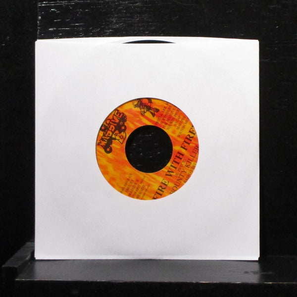 Bounty Killer - Fire With Fire 7" VG+ Vinyl 45 Massive B MAS-169 USA 2000 - Shuga Records