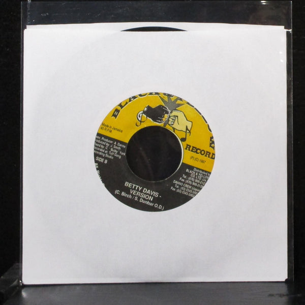 Round Head - Monster Corner 7" VG+ Vinyl 45 Black & Yellow Jamaica 1997 - Shuga Records