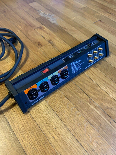 Monster Power Home Theater PowerCenter HTS1000 Surge Protector 8 Outlets