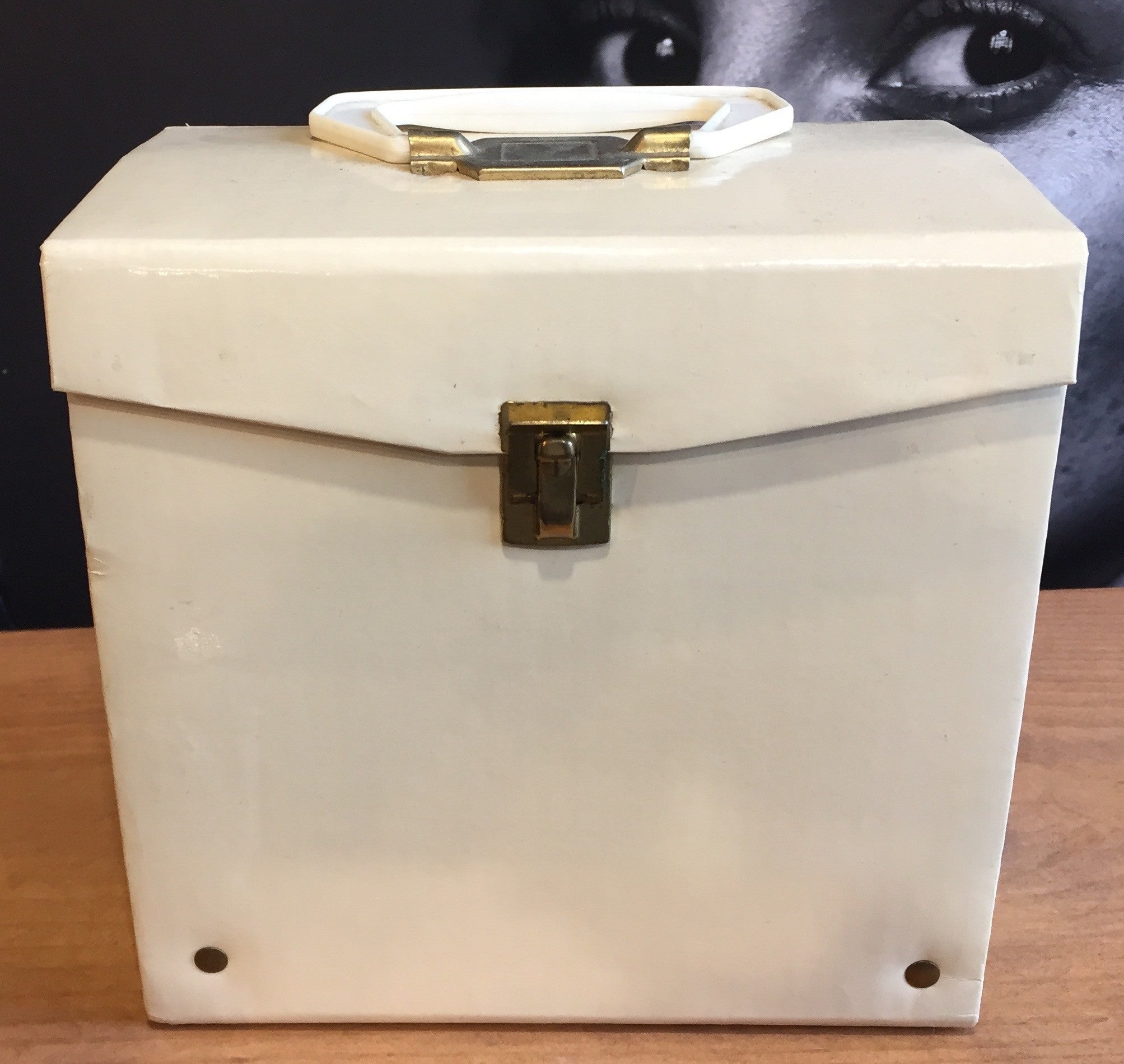 7" 45 Vintage Carry Carrying Case - Vinyl - Cream/Off White