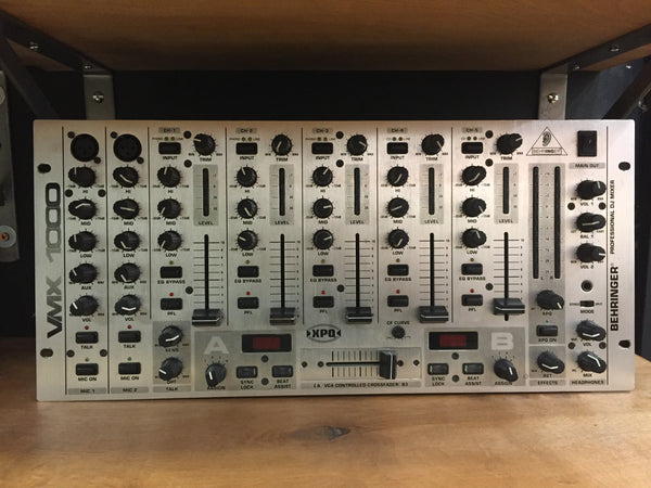 USED - Behringer VMX-1000 Professional 7-Channel Rack-Mount DJ Mixer with BPM Counter and VCA Control