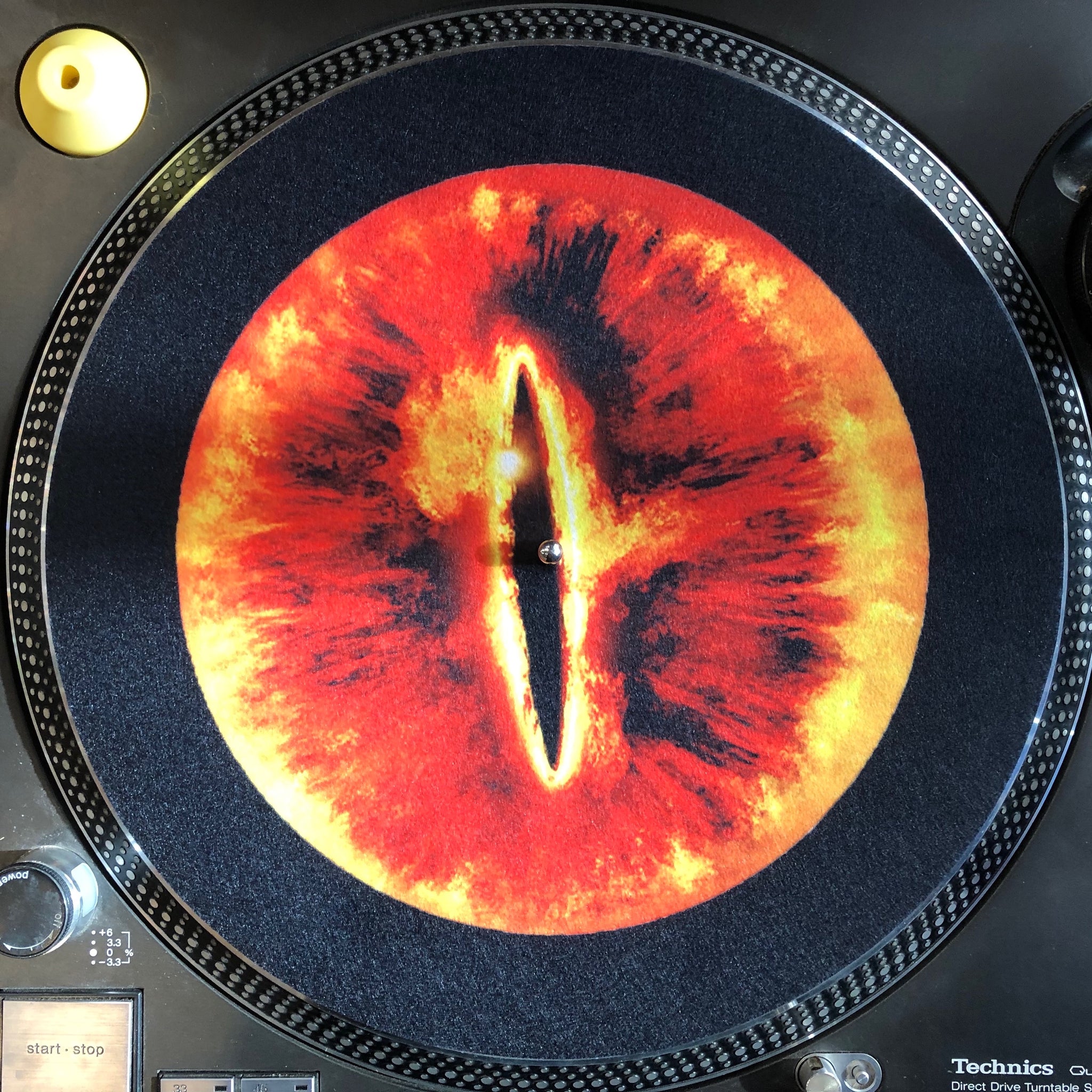 New Limited Edition Vinyl Record Slipmat J. R. R. Tolkien's The Lord of the Rings - Eye Of Sauron Slip Mat