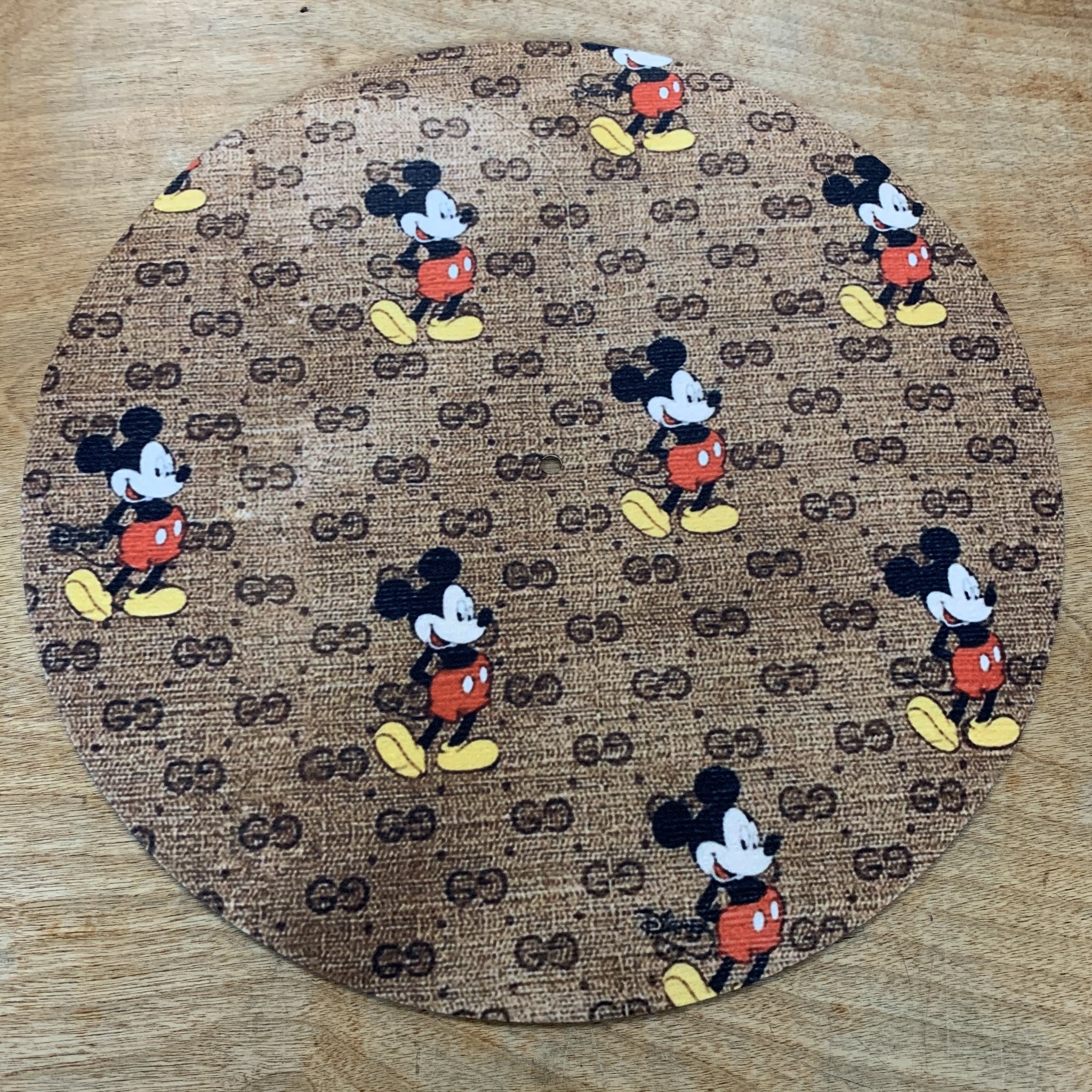 Limited Edition GG Gucci Walt Disney Mickey Mouse Slip Mat Slipmat Gold Brown